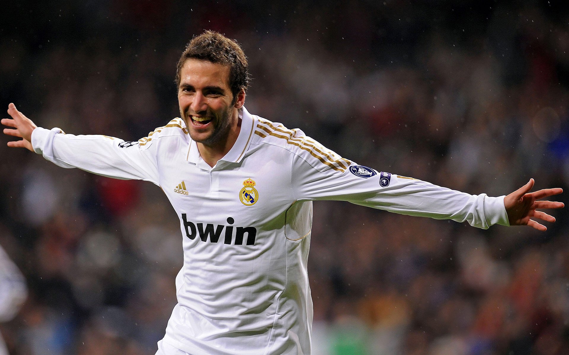 意甲焦点战，马刺强压国王，战术博弈与精神意志的较量