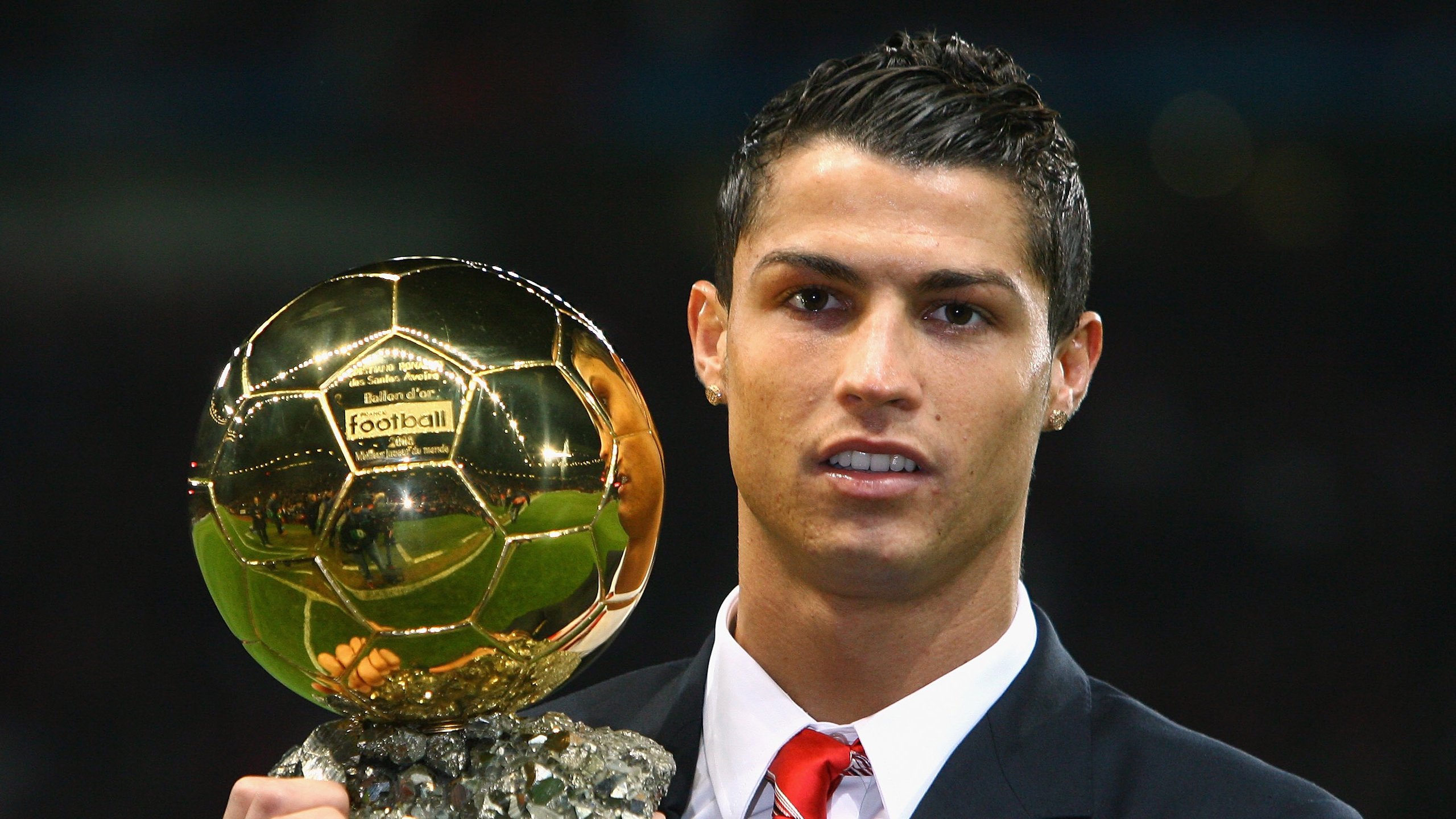 弗拉霍维奇德甲封神夜，映照米兰的新西兰式溃败