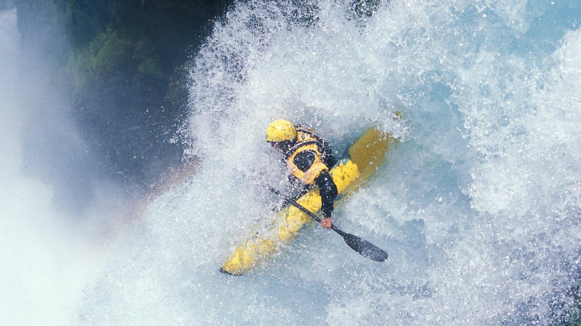 京多安用实力证明自己,中纽之战中的中场大师